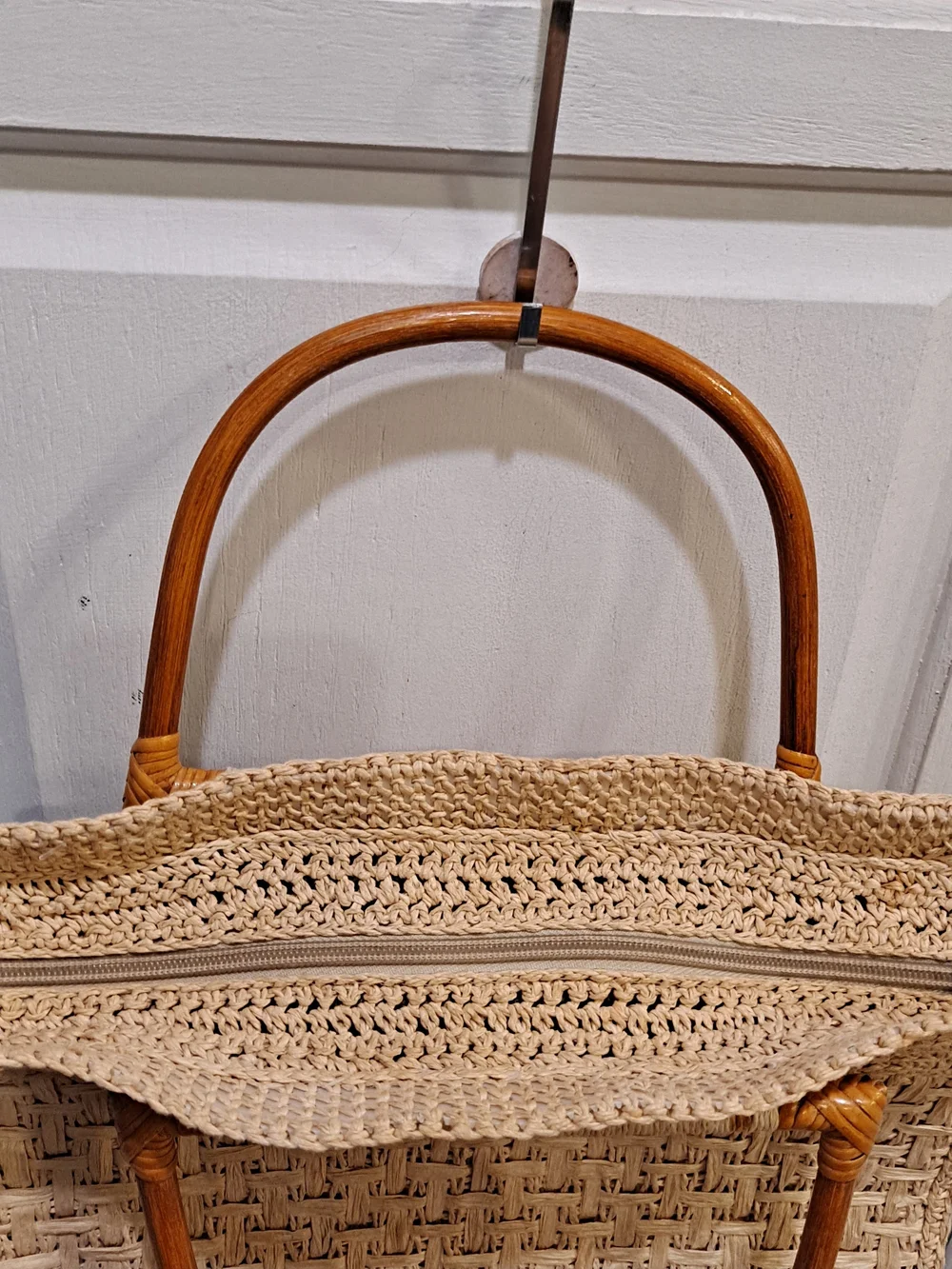 Fossil Vintage Woven Paper Straw Shoulder Bag Floral Pink Green Embroidery